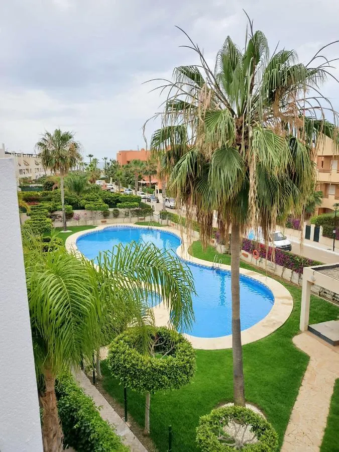 Apartamento ¡Apartamento en primera línea con terraza y cerca de la piscina comunitaria! Vera