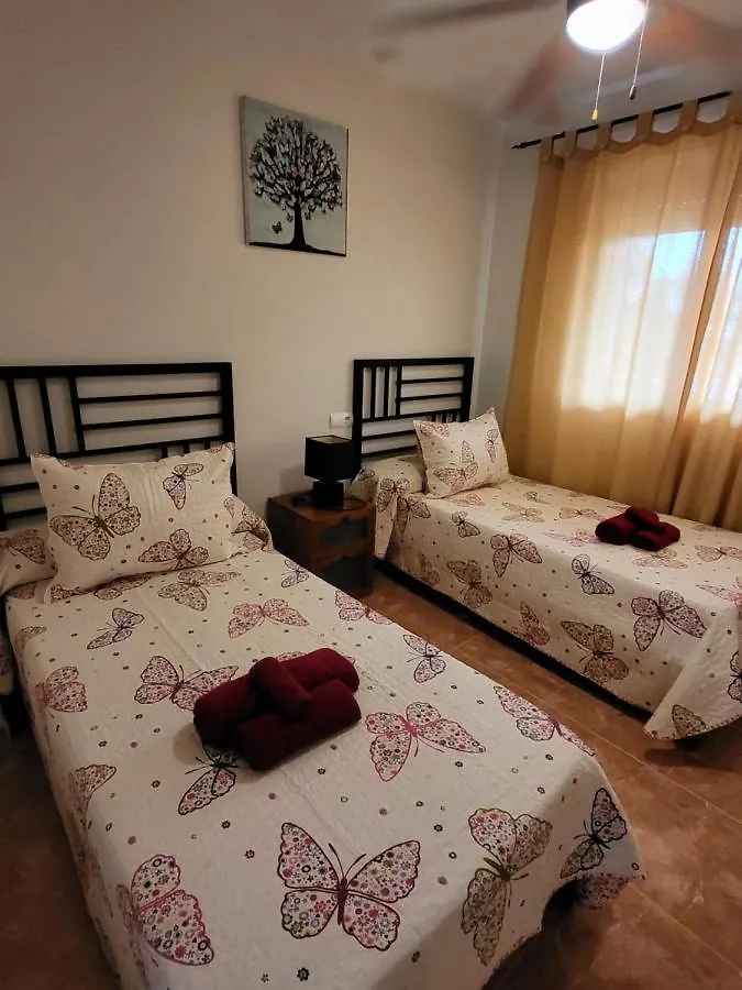 Apartamento ¡Apartamento en primera línea con terraza y cerca de la piscina comunitaria! Vera