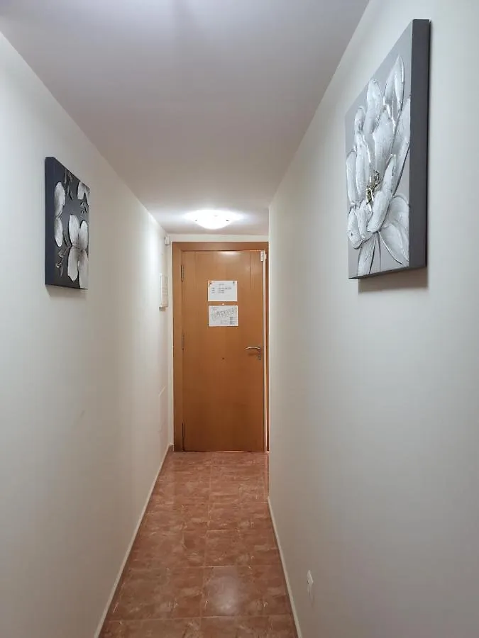 ¡Apartamento en primera línea con terraza y cerca de la piscina comunitaria! Vera