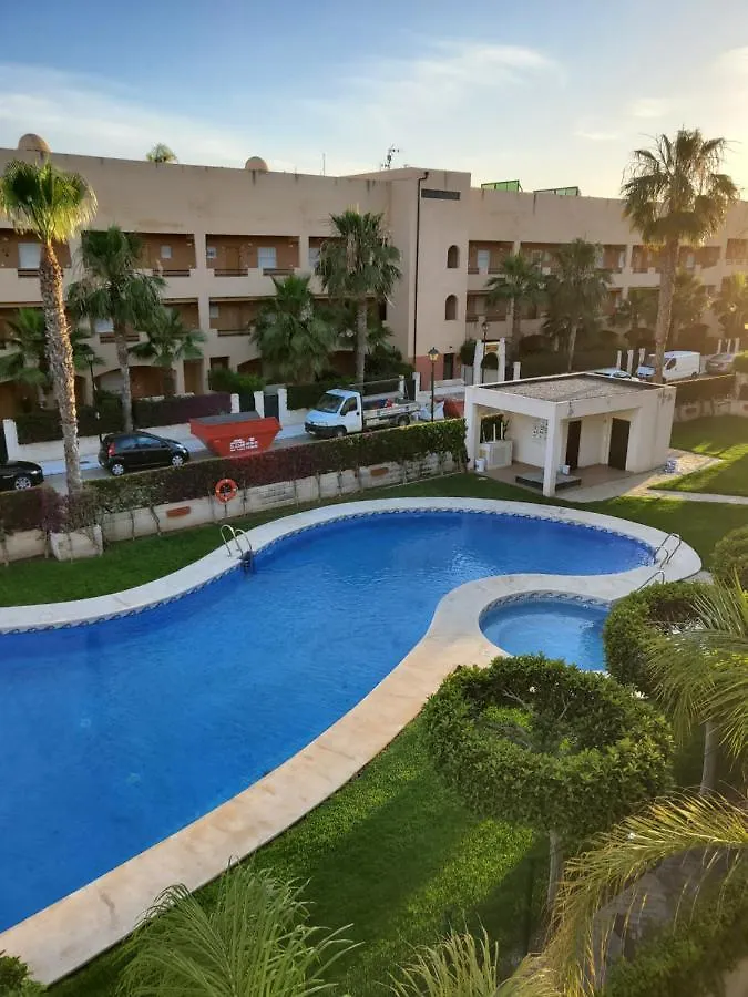 ¡Apartamento En Primera Linea Con Terraza Y Cerca De La Piscina Comunitaria! Vera 0*,